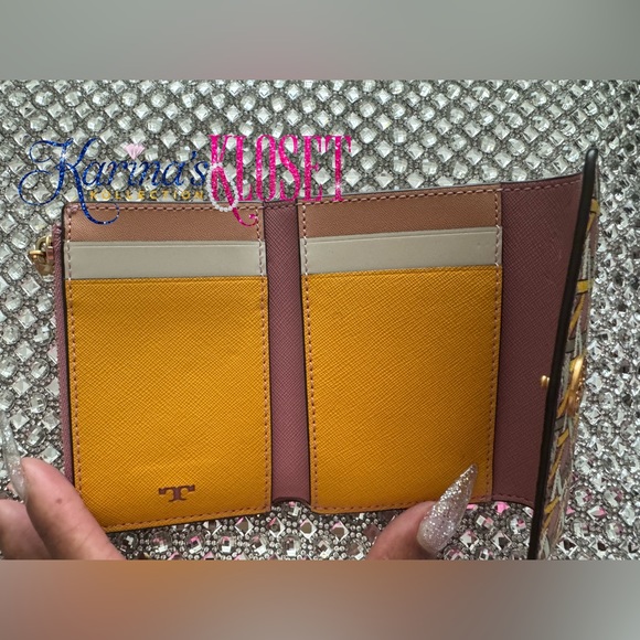 💛💖 Tory Burch Leather Bi-Fold Wallet, Pastel Pink, Yellow & White TB Wallet - Picture 5 of 10